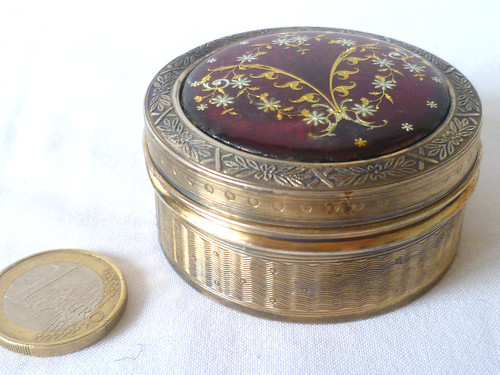 Ancienne boite ronde argent - ronde,