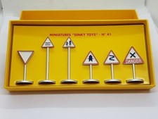 NEUF/Dinky Toys atlas panneaux