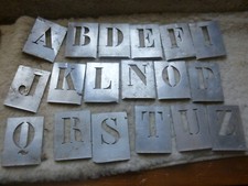 ANCIENS POCHOIRS GABARITS EN ZINC ALPHABET LETTRES . H 40mm et 20mm IMCOMPLETS