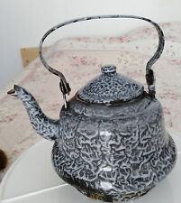 ANCIENNE THEIERE CAFETIERE EN METAL EMAILLEE - hauteur 21 cm - diamètre 16 cm