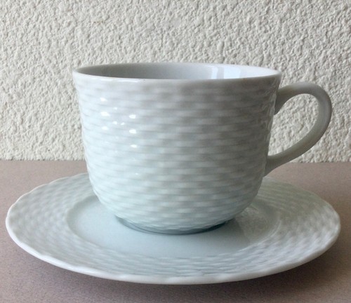Tasse sous - et, sous-tasse