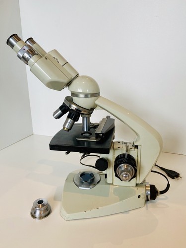 Ancien microscope binoculaire - ancien,