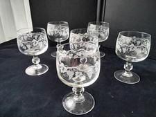 6 Verres à vin blanc ou Porto