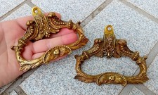 2 GRANDES POIGNÉES ANCIENNES EN BRONZE meuble piano commode malle placard