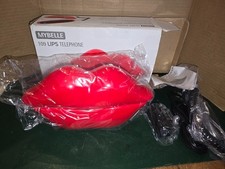 Téléphone Bouche / Lips rouge Mybelle en boîte
