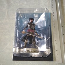 ASSASSIN'S CREED - Edward Thatch Figurine