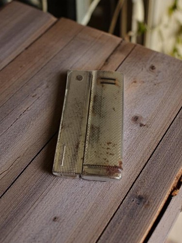Briquet ancien style - ,