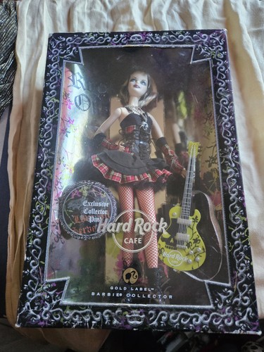Barbie hard rock café gold - barbie,
