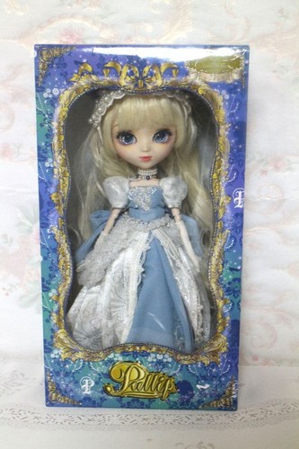 Good condition pullip dahlia - condition,