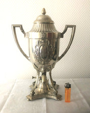 ancien samovar / fontaine à