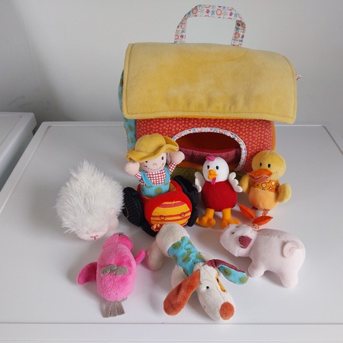 Lilliputiens ferme ses - ferme, et