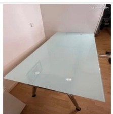 Table  ou bureau en verre poli mat