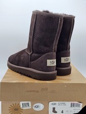 UGG K Classic Youth Size 4