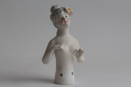 Demi figurine porcelaine