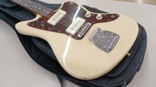 [Fender Japan] Guitare
