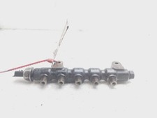 9654592680 rampe injection pour PEUGEOT 206 FASTBACK 1.6 HDI 110