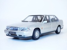 VOLVO 960 gris métallisé