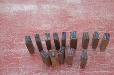 / ANCIENS-  LETTRES CHIFFRES A FRAPPER / EN BOIS / TAMPONS -------//CH//