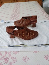 suberpes sandales pikolinos  excellent état 39 chaussures  femme cuir