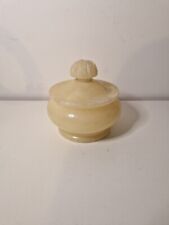 Belle petite Boite a bijoux en albâtre