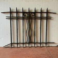 Garde corps de balcon en fer forgé Ferronnerie extérieure de balcon XIX siècle