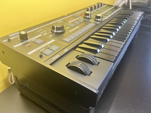 Synthétiseur limité korg - synthétiseur,