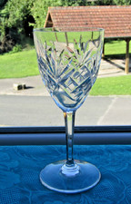 Verre à eau en cristal de saint louis modèle chantilly 17,8 cm signé 5disp