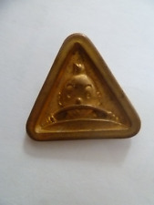 HERGE /  BROCHE CLUB AUTOMOBILE    TINTIN    ANNEES  50