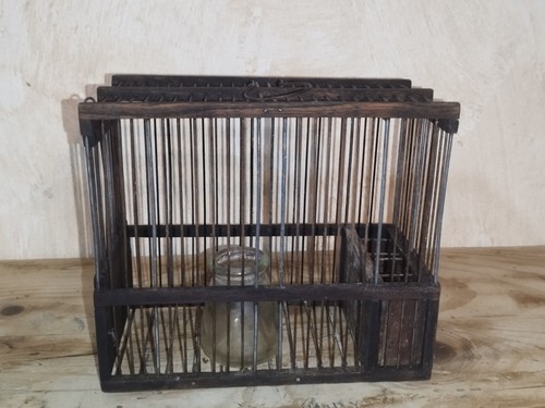 Ancienne petite cage - ancienne, a