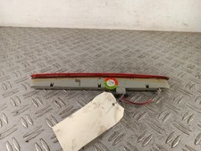 Feu arriere stop central