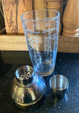 Shaker à cocktails en verre