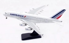 Maquette AIR FRANCE AIRBUS A380-800  Immatriculée F-HPJJ 1/400 Métal