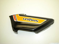 Carénage cache latéral gauche HONDA 125 CB TWIN 83640-399-700