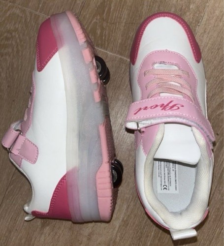 Chaussures roulettes - a,