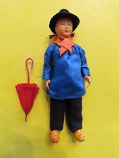 Vintage Poupée régionale