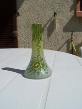 petit vase en pate de verre ,signé leg h 15 cm