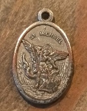 Médaille Religieuse Ancienne
