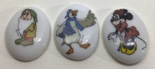 3 FÈVES - MÉDAILLONS DISNEY - MINNIE - NAIN…. - LOT 11