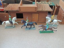 STARLUX lot Far West 8 figurines (4 cowboys + 4 chevaux) - décor non inclus