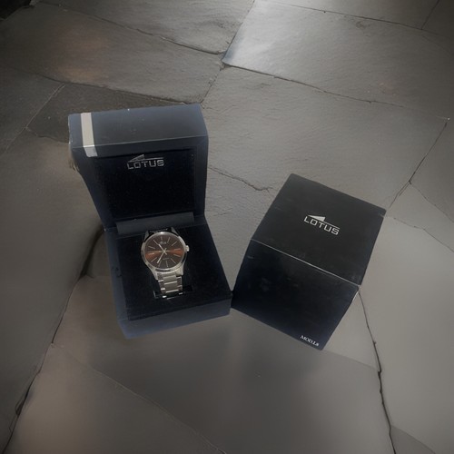 Montre lotus quartz modél - montre, à