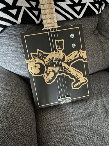String johnny tobacco - 4-string, "johnny