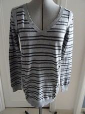 Pull long gris à rayures