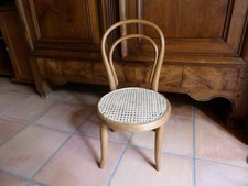 Ancienne chaise d'enfant cannée THONET,bistrot,20e siècle