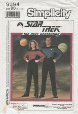 1989 Simplicity Star Trek TNG misses and mens Uniform Pattern with official pins