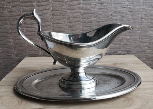 Ancienne grande sauciere - sauciere, À