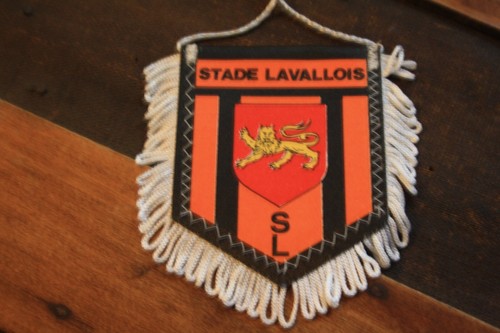 Petit fanion pennant - *,