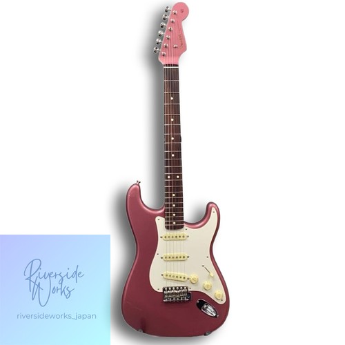Fender mij char - char, st