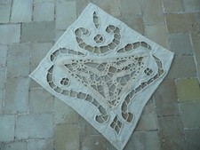 incrustation ancienne en lin