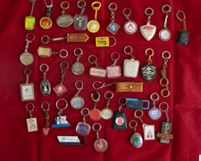 Lot de 39 Porte-clés publicitaires anciens Challenge Adidas Formica Fala TK