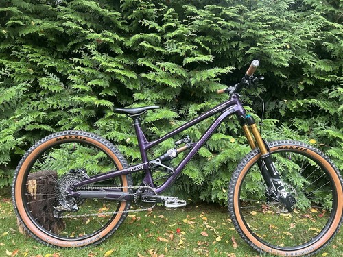 Custom 2023 commencal clash - custom,